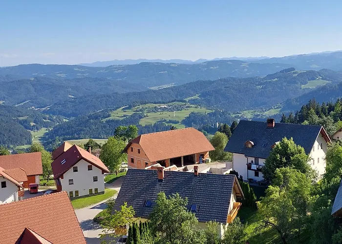 Apartma Pri Tavcarju * Poljane nad Škofjo Loko